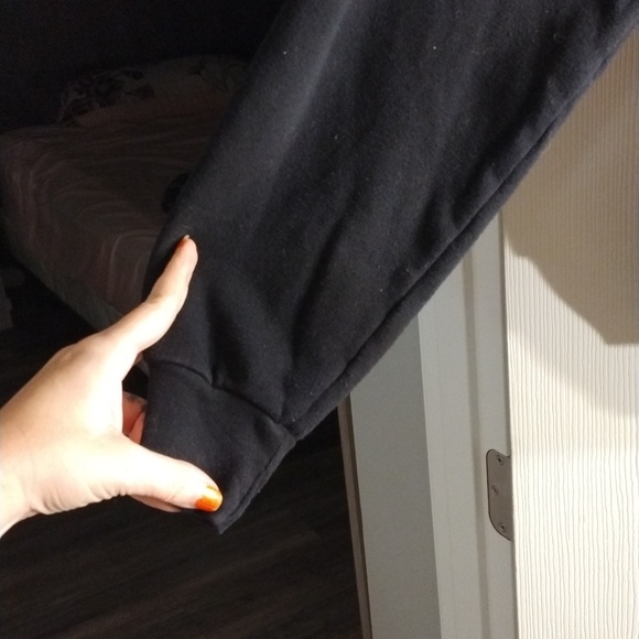 Bulleit Guinness black pull string hoodie - Picture 4 of 5